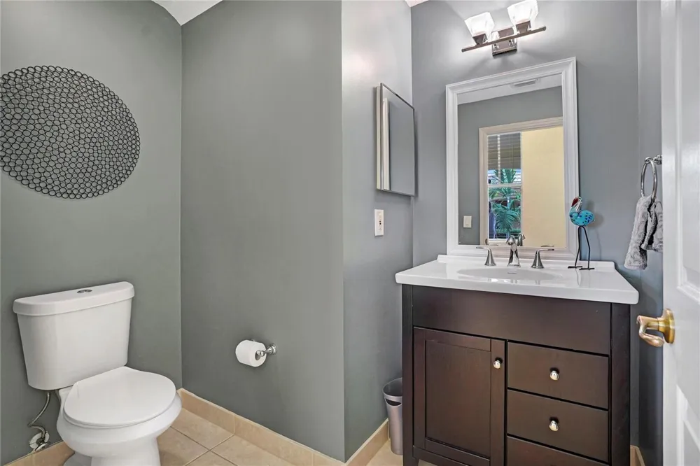 5715 NW 119th Terrace Coral Springs, FL 33076