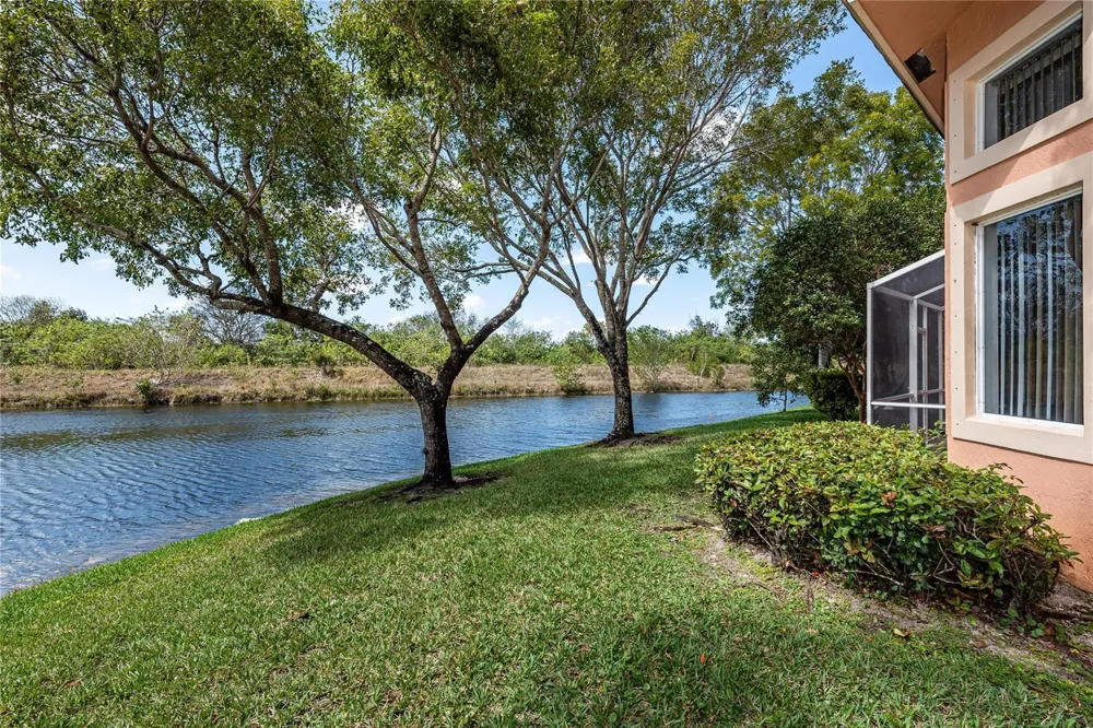 5704 NW 127th Terrace Coral Springs, FL 33076