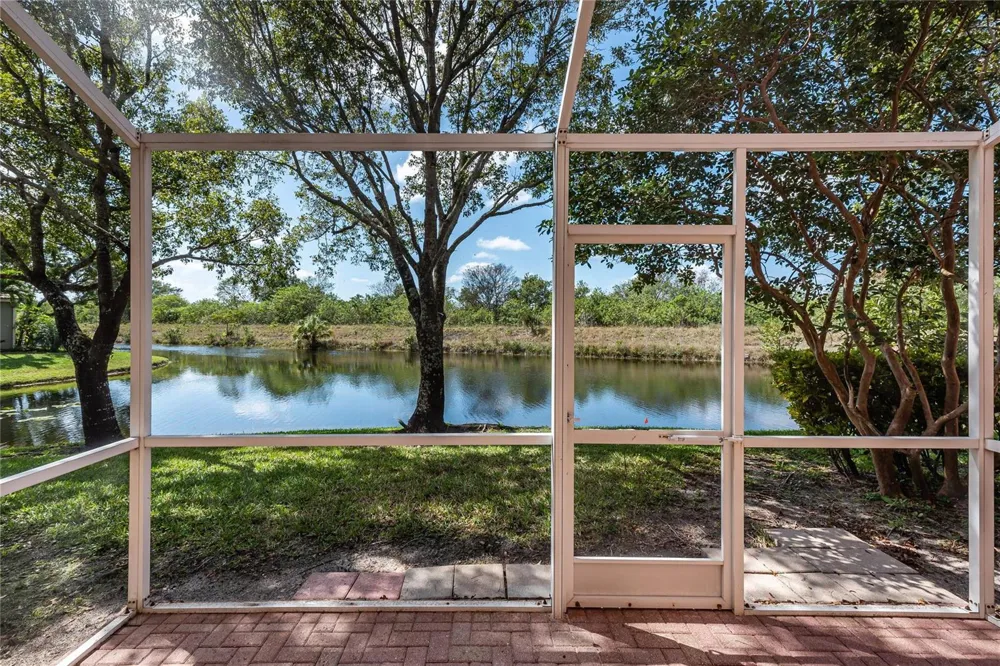 5704 NW 127th Terrace Coral Springs, FL 33076