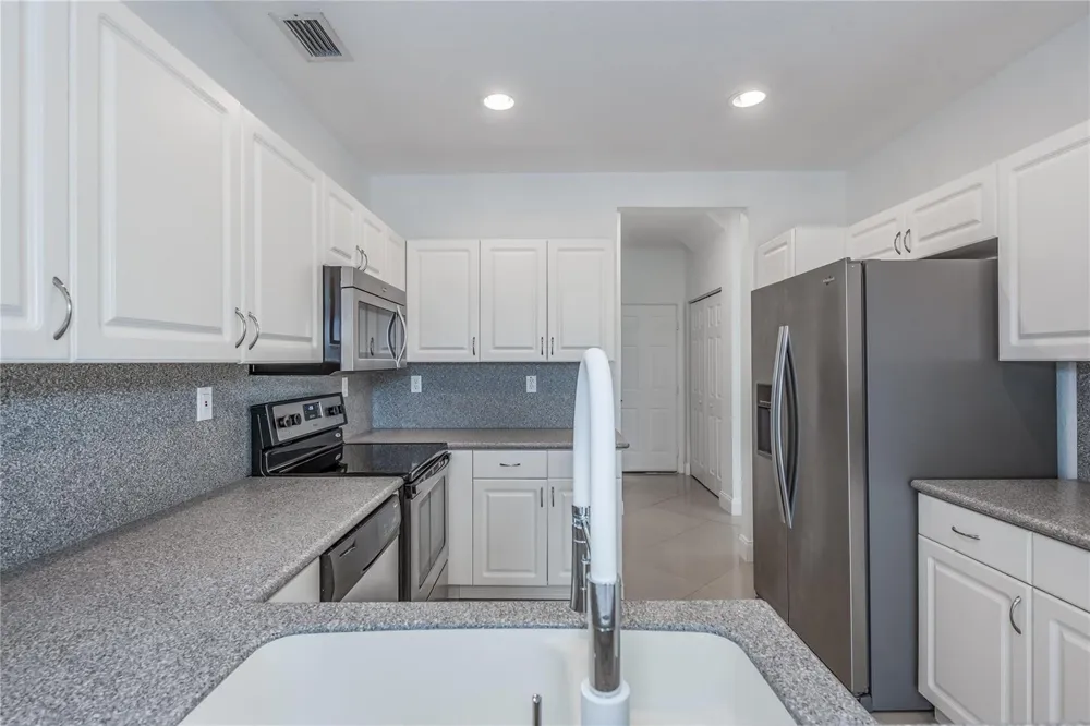 5704 NW 127th Terrace Coral Springs, FL 33076