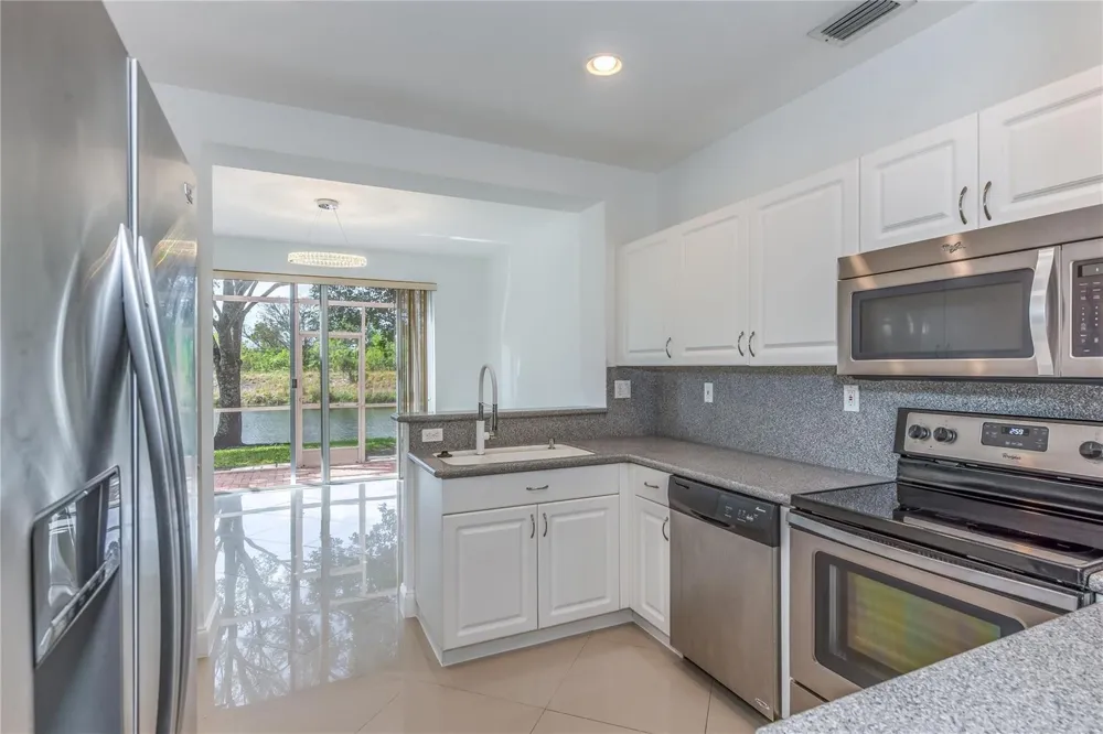5704 NW 127th Terrace Coral Springs, FL 33076