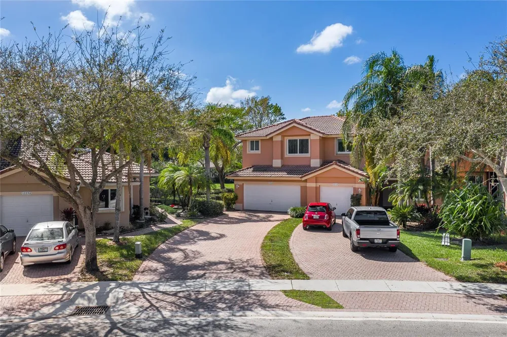 5704 NW 127th Terrace Coral Springs, FL 33076