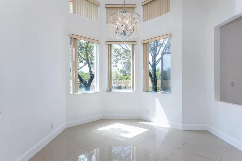 5704 NW 127th Terrace Coral Springs, FL 33076