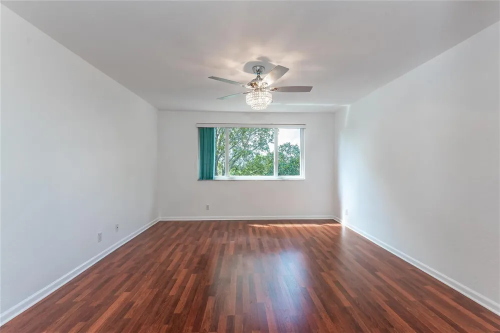 5704 NW 127th Terrace Coral Springs, FL 33076