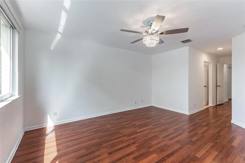 5704 NW 127th Terrace Coral Springs, FL 33076