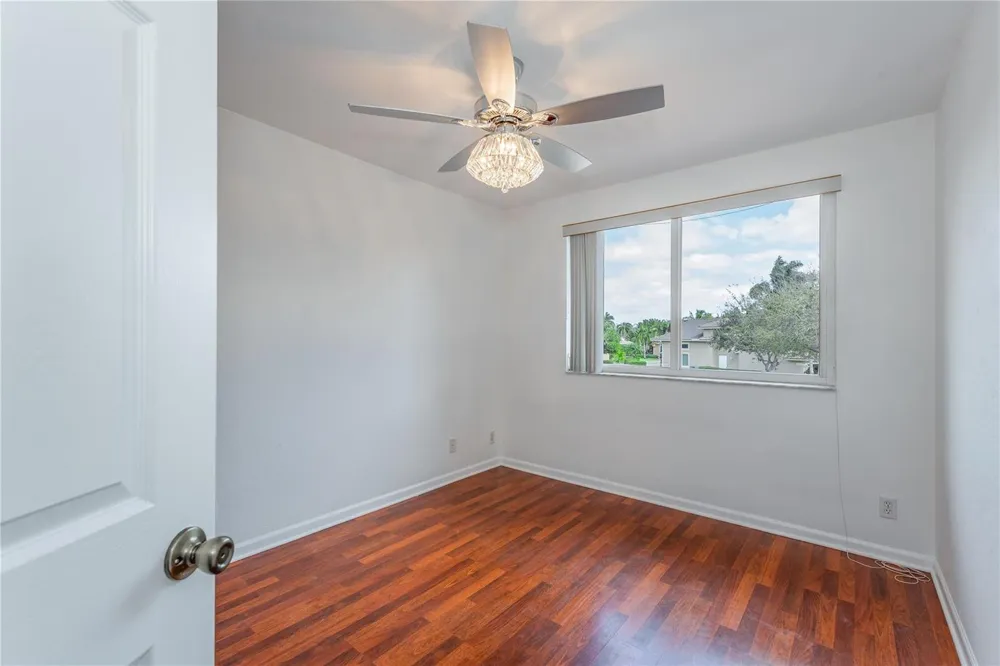 5704 NW 127th Terrace Coral Springs, FL 33076