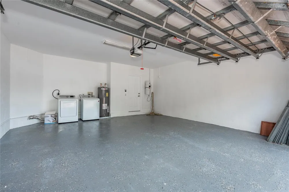 5704 NW 127th Terrace Coral Springs, FL 33076