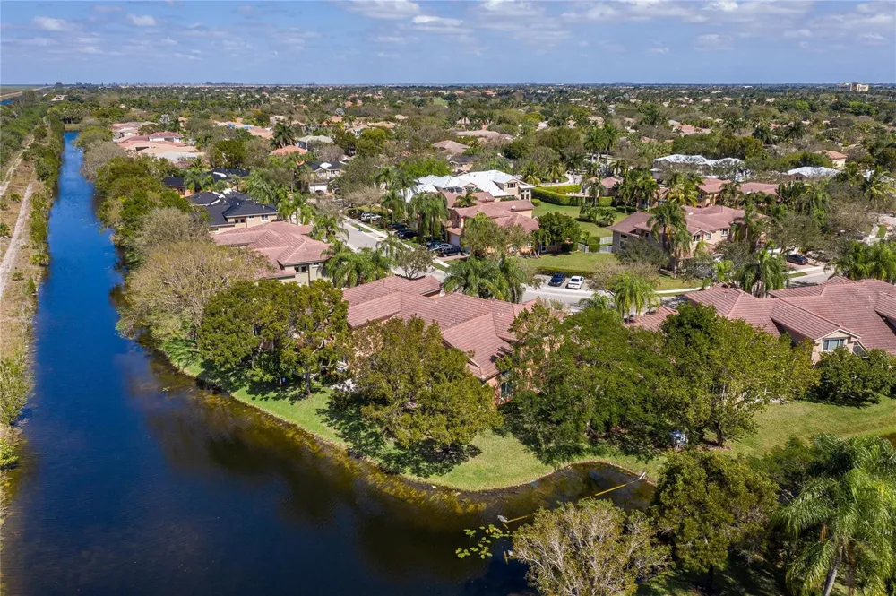 5704 NW 127th Terrace Coral Springs, FL 33076