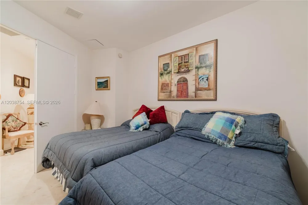 15811 COLLINS AVE #3607 Sunny Isles Beach, FL 33160