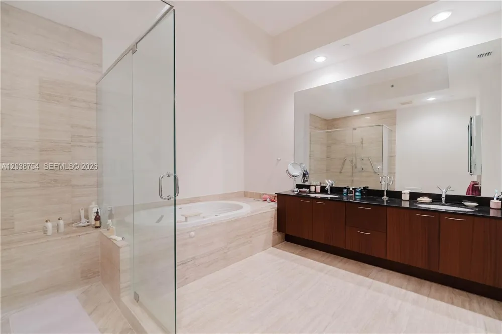 15811 COLLINS AVE #3607 Sunny Isles Beach, FL 33160