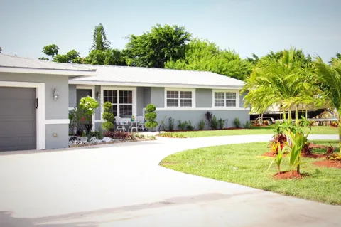 2077 Carambola Road