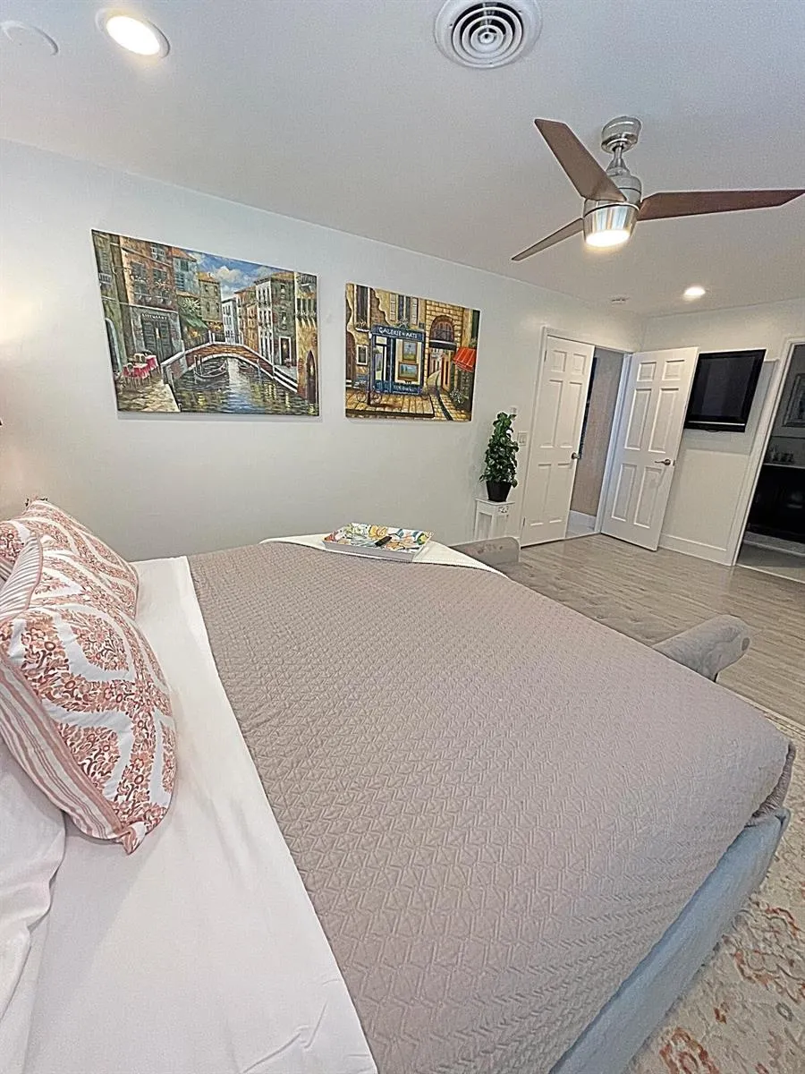 2077 Carambola Road West Palm Beach, FL 33406