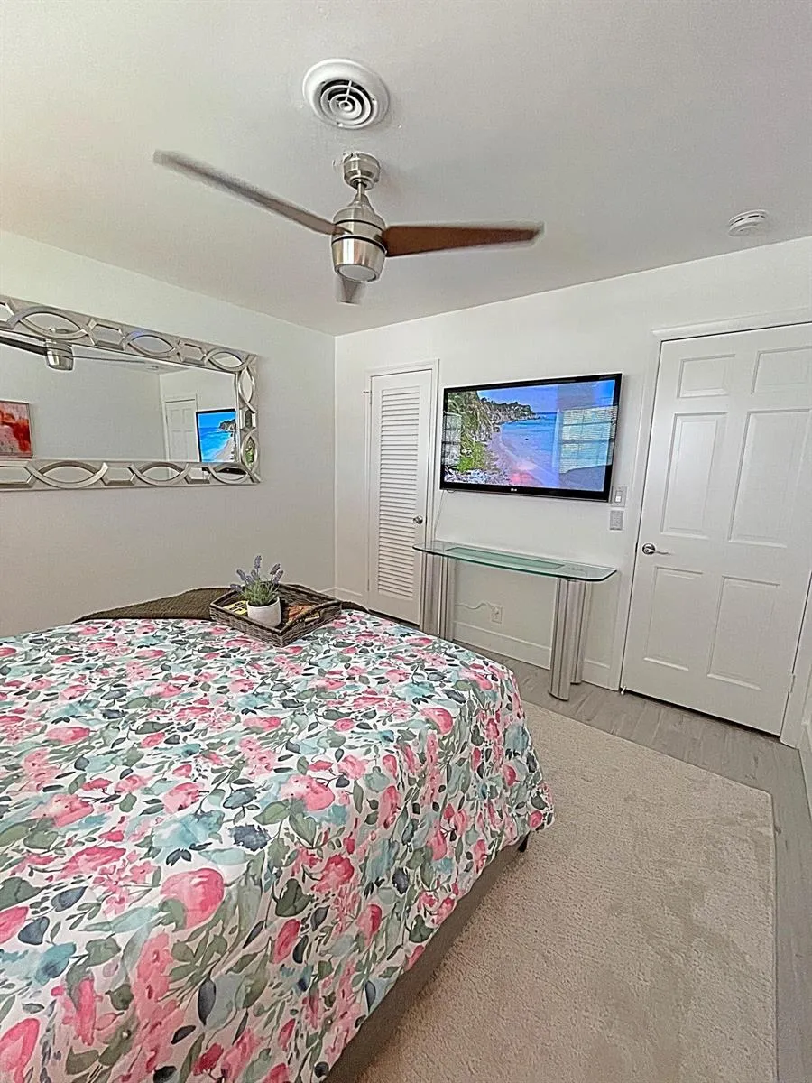 2077 Carambola Road West Palm Beach, FL 33406