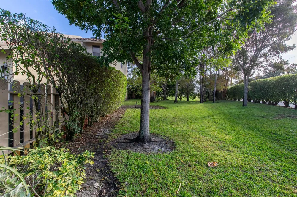 1989 Canterbury Circle Wellington, FL 33414