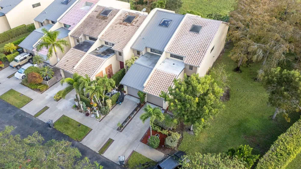 1989 Canterbury Circle Wellington, FL 33414