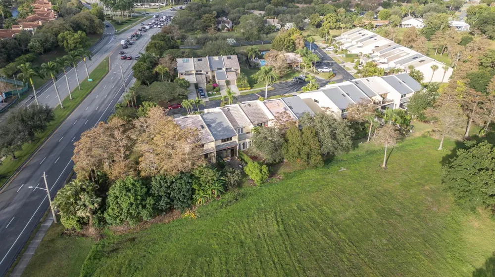1989 Canterbury Circle Wellington, FL 33414
