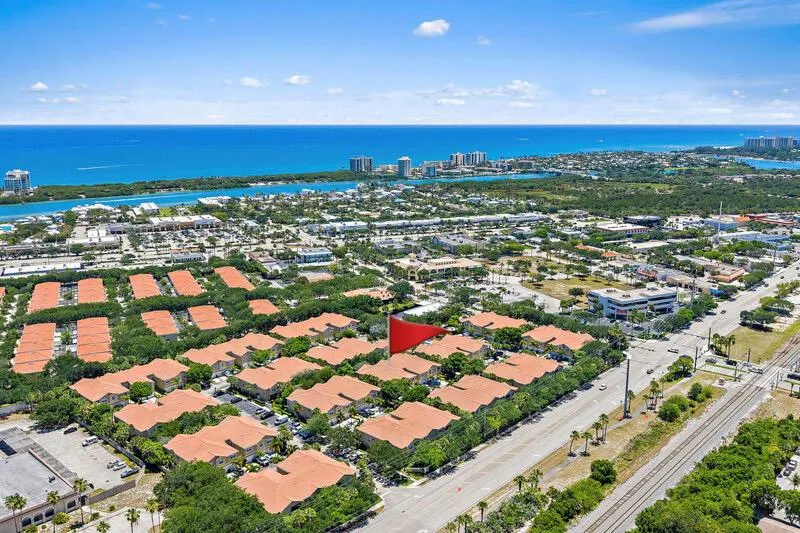 114 Lighthouse Circle #Unit C Tequesta, FL 33469