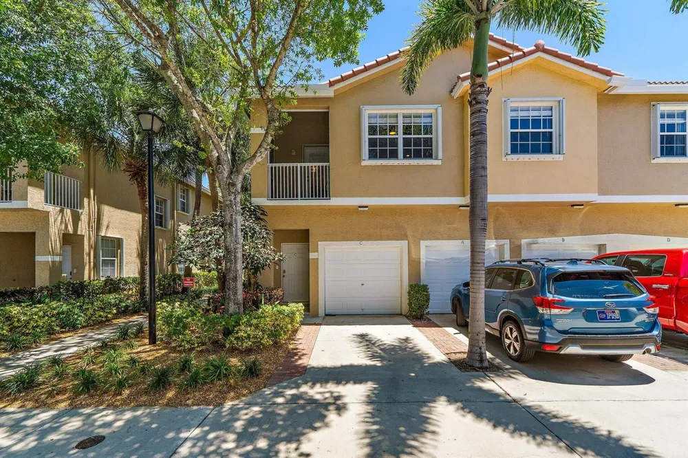 114 Lighthouse Circle #Unit C Tequesta, FL 33469