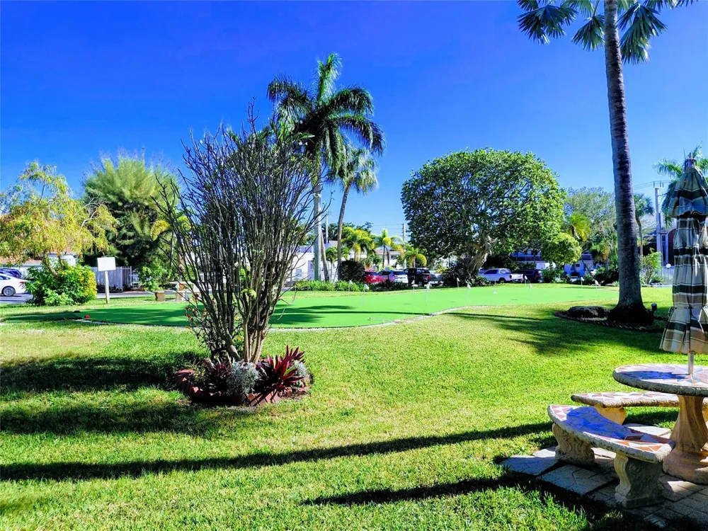 1951 NE 39th Street #127 Lighthouse Point, FL 33064