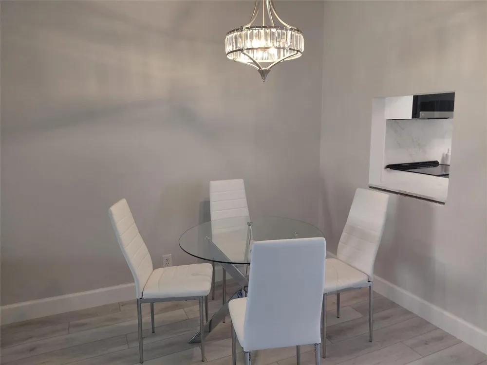 1951 NE 39th Street #127 Lighthouse Point, FL 33064