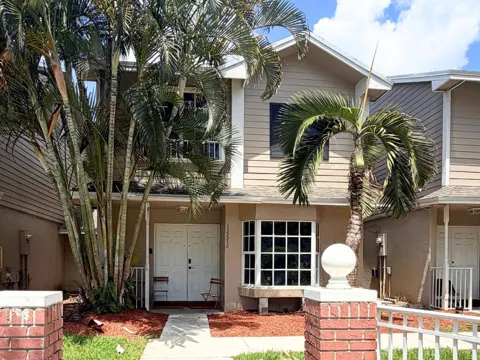 12272 NW 36th Place
