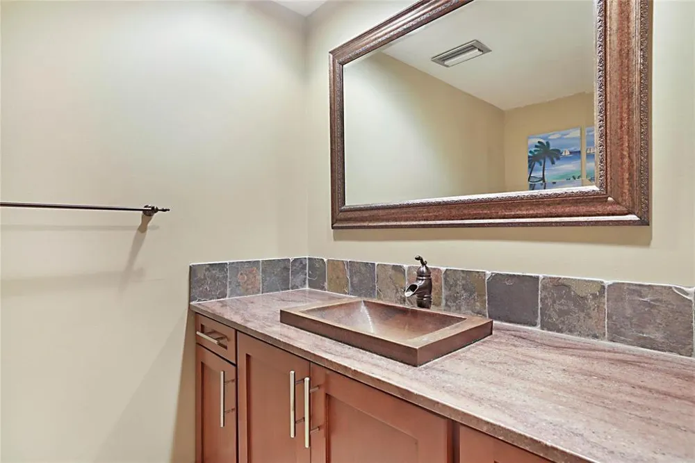 2800 Ocean Drive #B-9d Singer Island, FL 33404