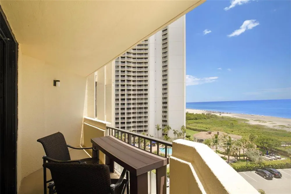 2800 Ocean Drive #B-9d Singer Island, FL 33404