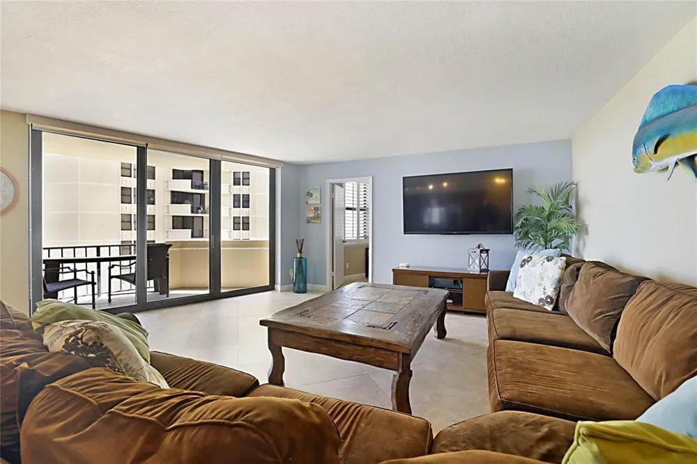 2800 Ocean Drive #B-9d Singer Island, FL 33404