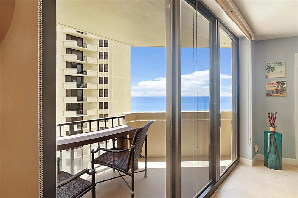 2800 Ocean Drive #B-9d Singer Island, FL 33404