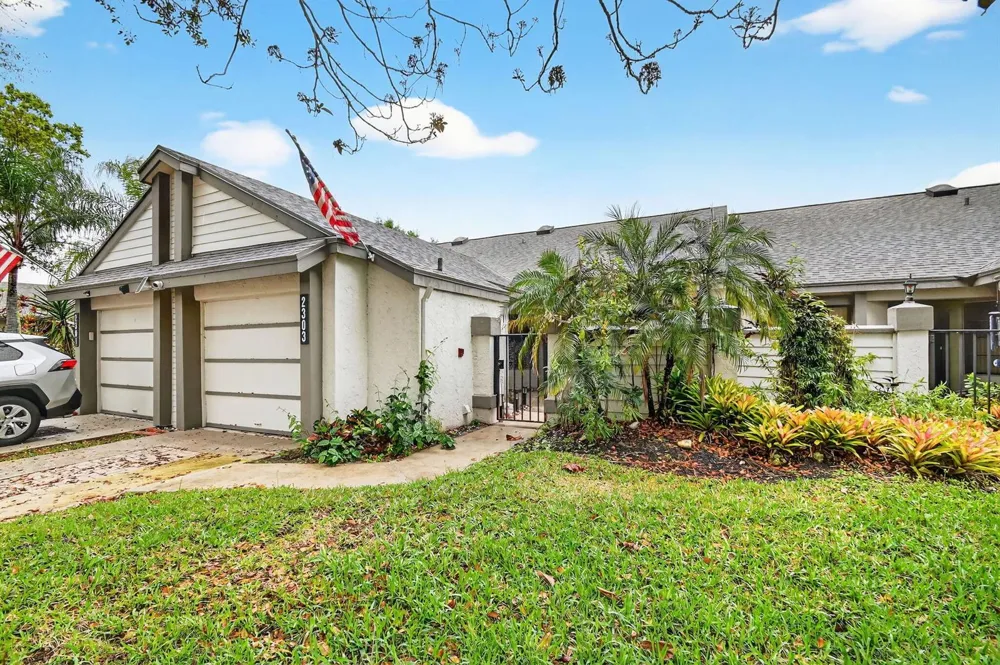 2303 Landings Boulevard 