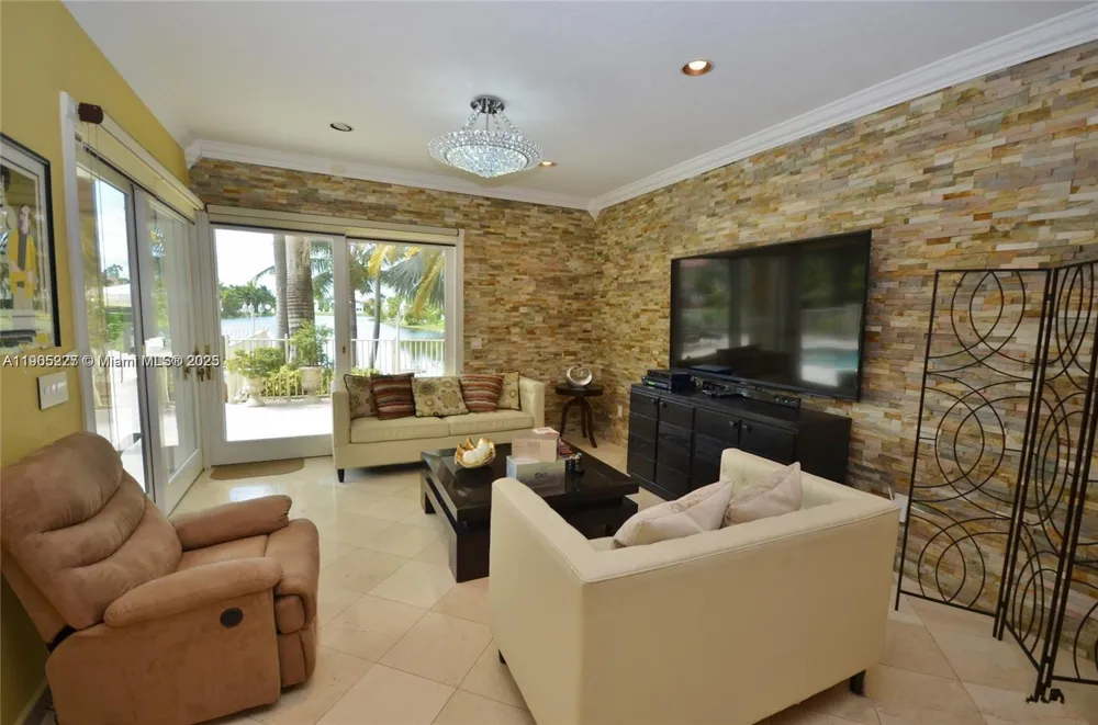 16232 NW 79th Ave Miami Lakes, FL 33016