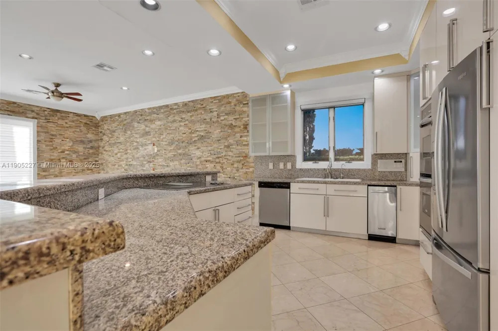 16232 NW 79th Ave Miami Lakes, FL 33016