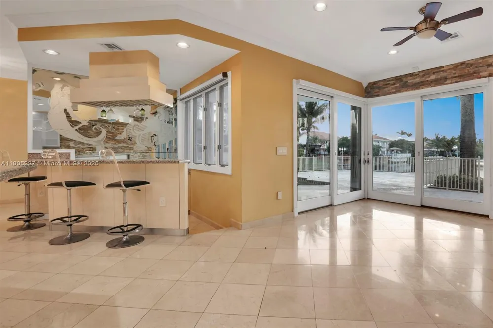 16232 NW 79th Ave Miami Lakes, FL 33016