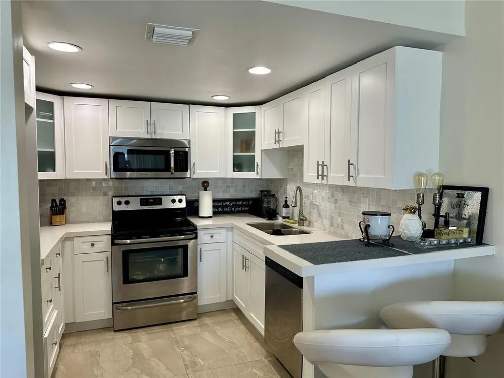 2900 NE 30th Street #K9 Fort Lauderdale, FL 33306