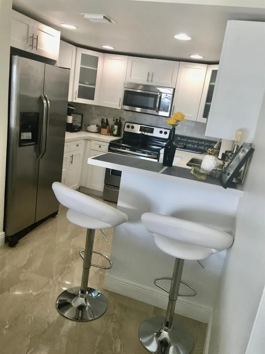 2900 NE 30th Street #K9 Fort Lauderdale, FL 33306