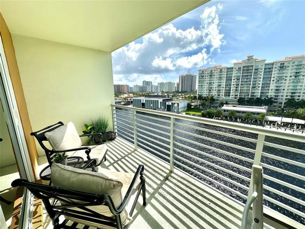 2900 NE 30th Street #K9 Fort Lauderdale, FL 33306
