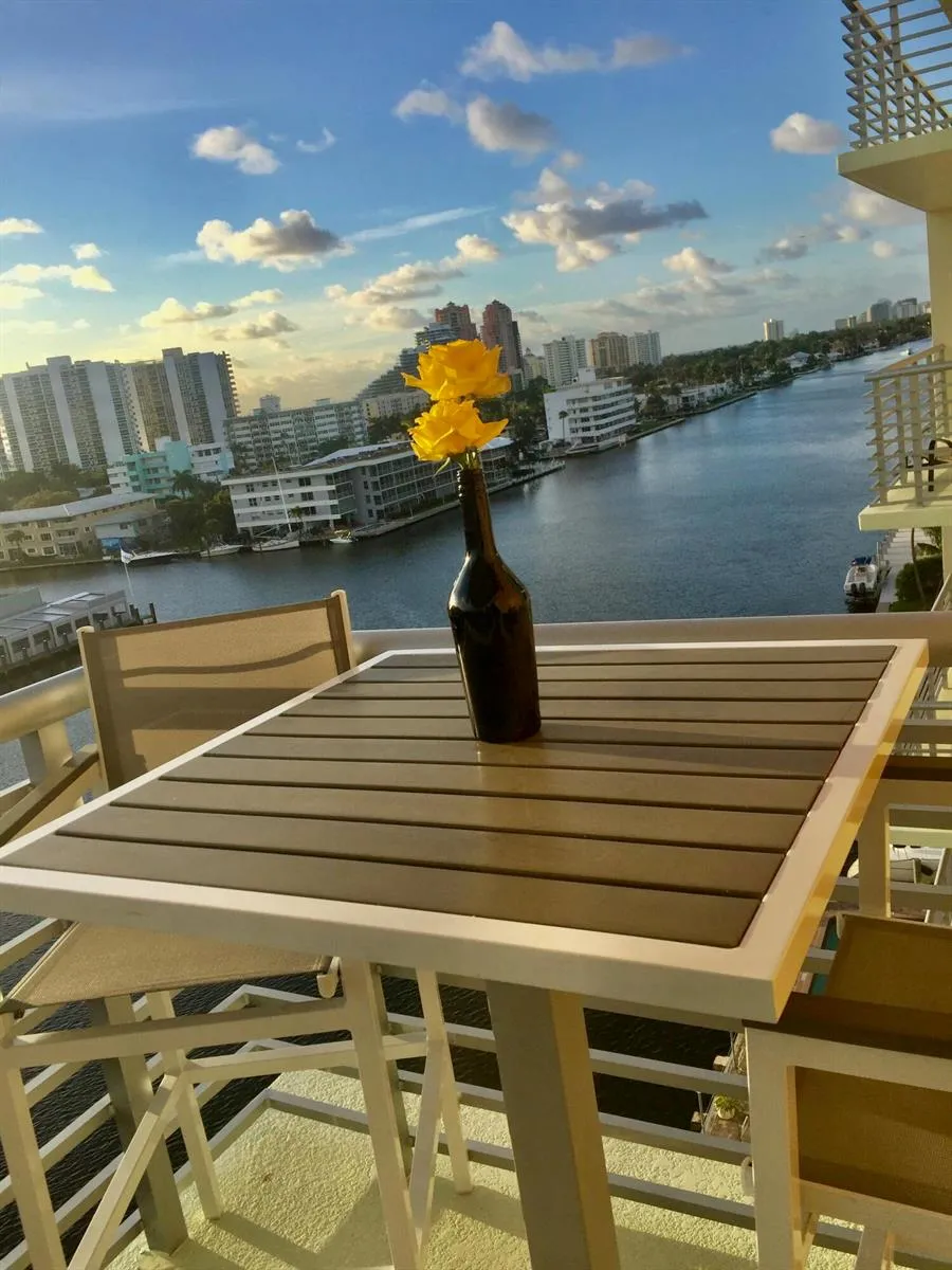 2900 NE 30th Street #K9 Fort Lauderdale, FL 33306