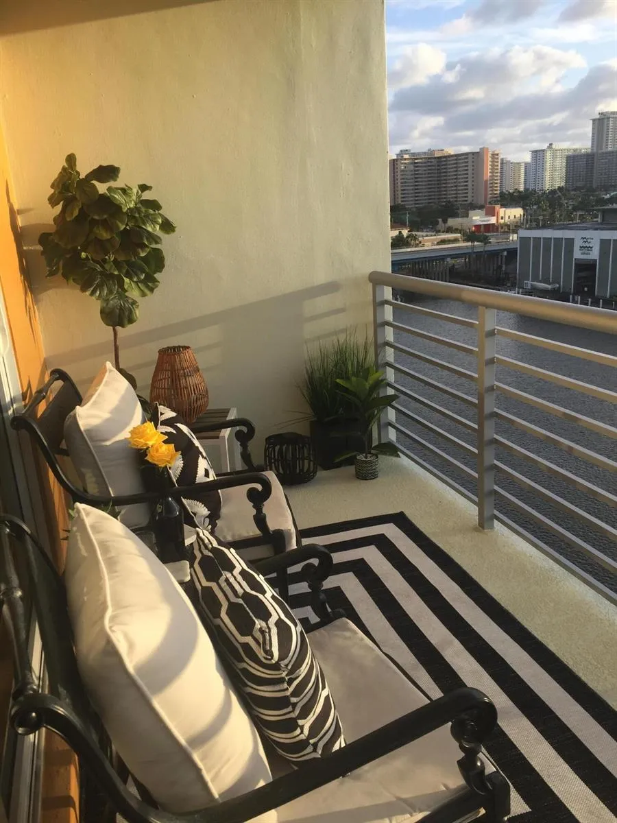 2900 NE 30th Street #K9 Fort Lauderdale, FL 33306