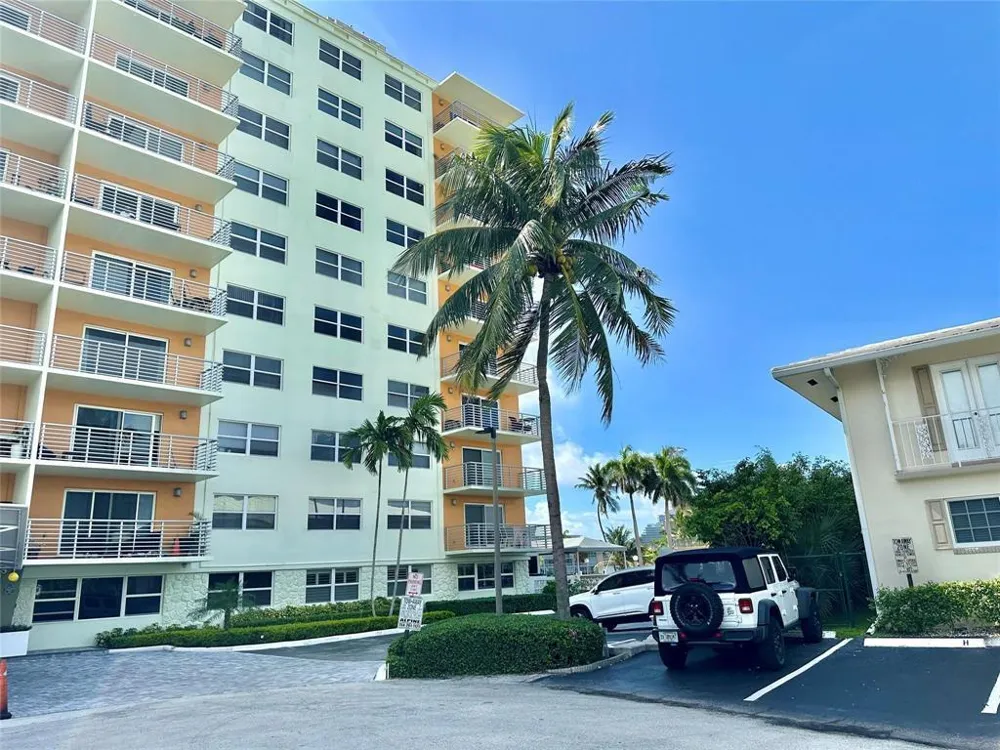 2900 NE 30th Street #K9 Fort Lauderdale, FL 33306