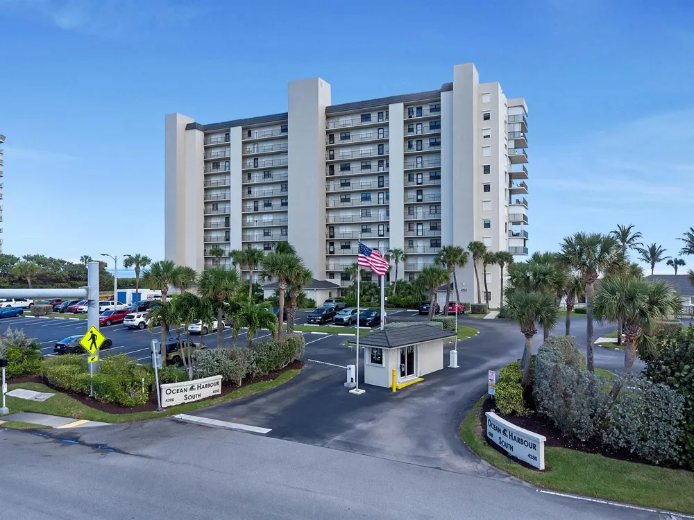 4200 Highway A1a #311 Hutchinson Island, FL 34949