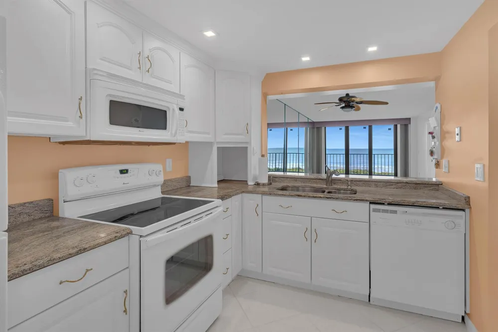 4200 Highway A1a #311 Hutchinson Island, FL 34949