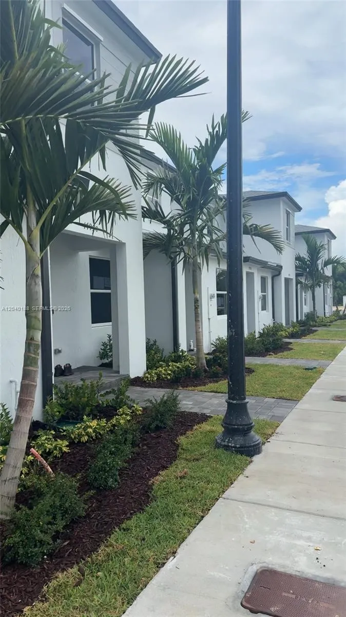17950 SW 357TH TER Florida City, FL 33034