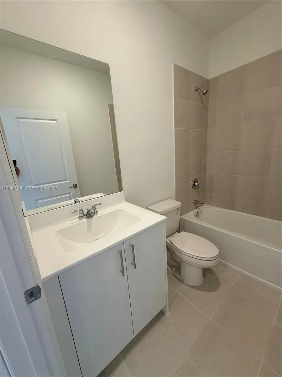 17950 SW 357TH TER Florida City, FL 33034