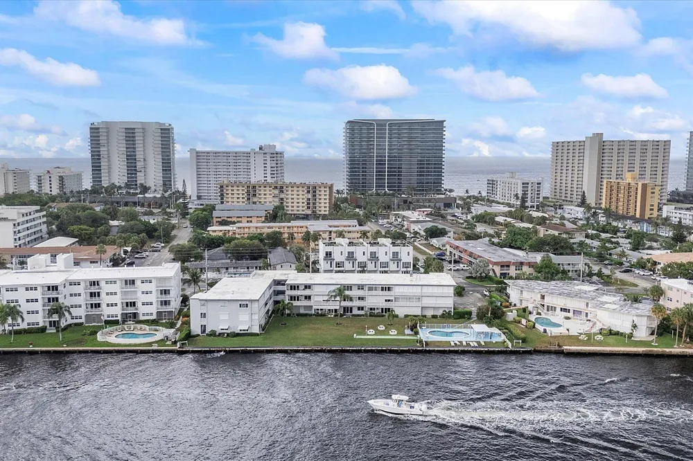 1001 Riverside Drive #104 Pompano Beach, FL 33062