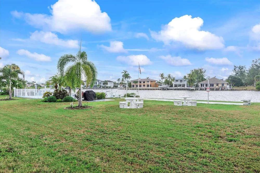 1001 Riverside Drive #104 Pompano Beach, FL 33062