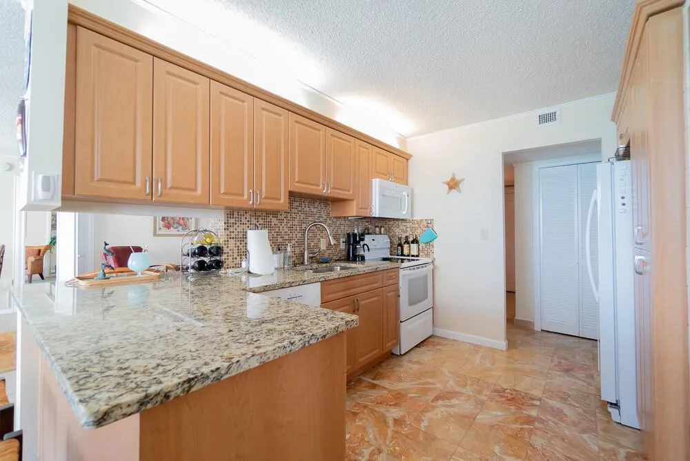 4200 Ocean Drive #1-1806 Singer Island, FL 33404