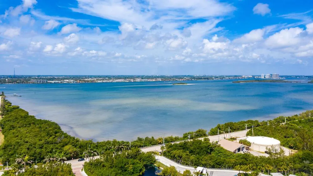 4200 Ocean Drive #1-1806 Singer Island, FL 33404