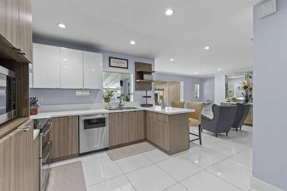 297 Minola Drive Miami Springs, FL 33166