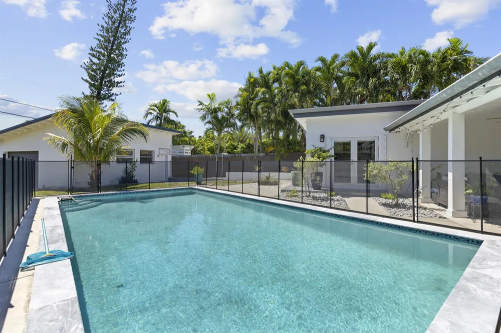 297 Minola Drive Miami Springs, FL 33166