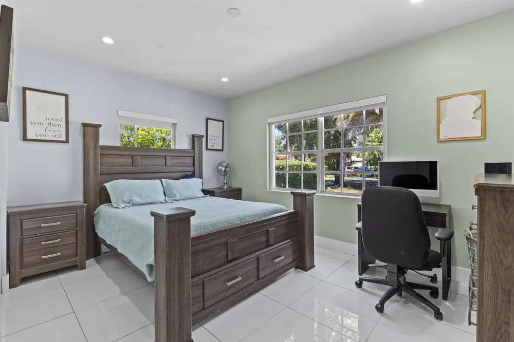 297 Minola Drive Miami Springs, FL 33166